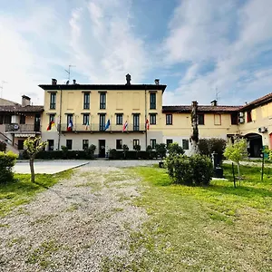 Duca Di 3* Tromello